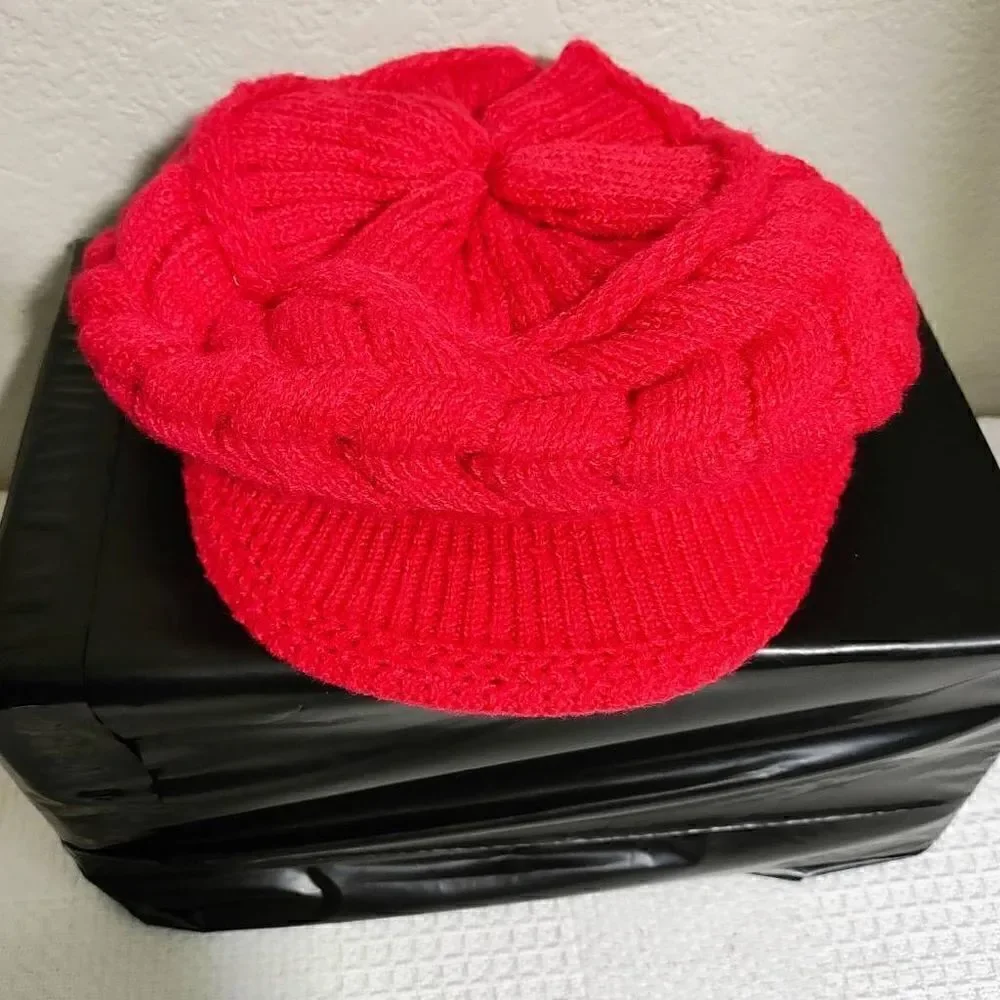 Womens Ribbed Knitted Red Rimmed Slouchy Beanie Hat Cap -E - Picture 2 of 3